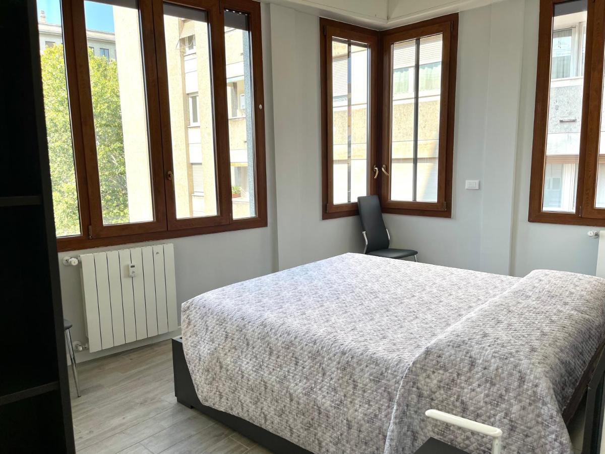 Apartamento Enzo Milán Exterior foto